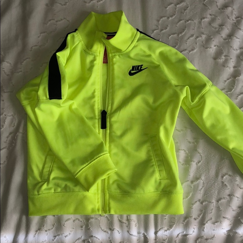 Nike jacket nwot